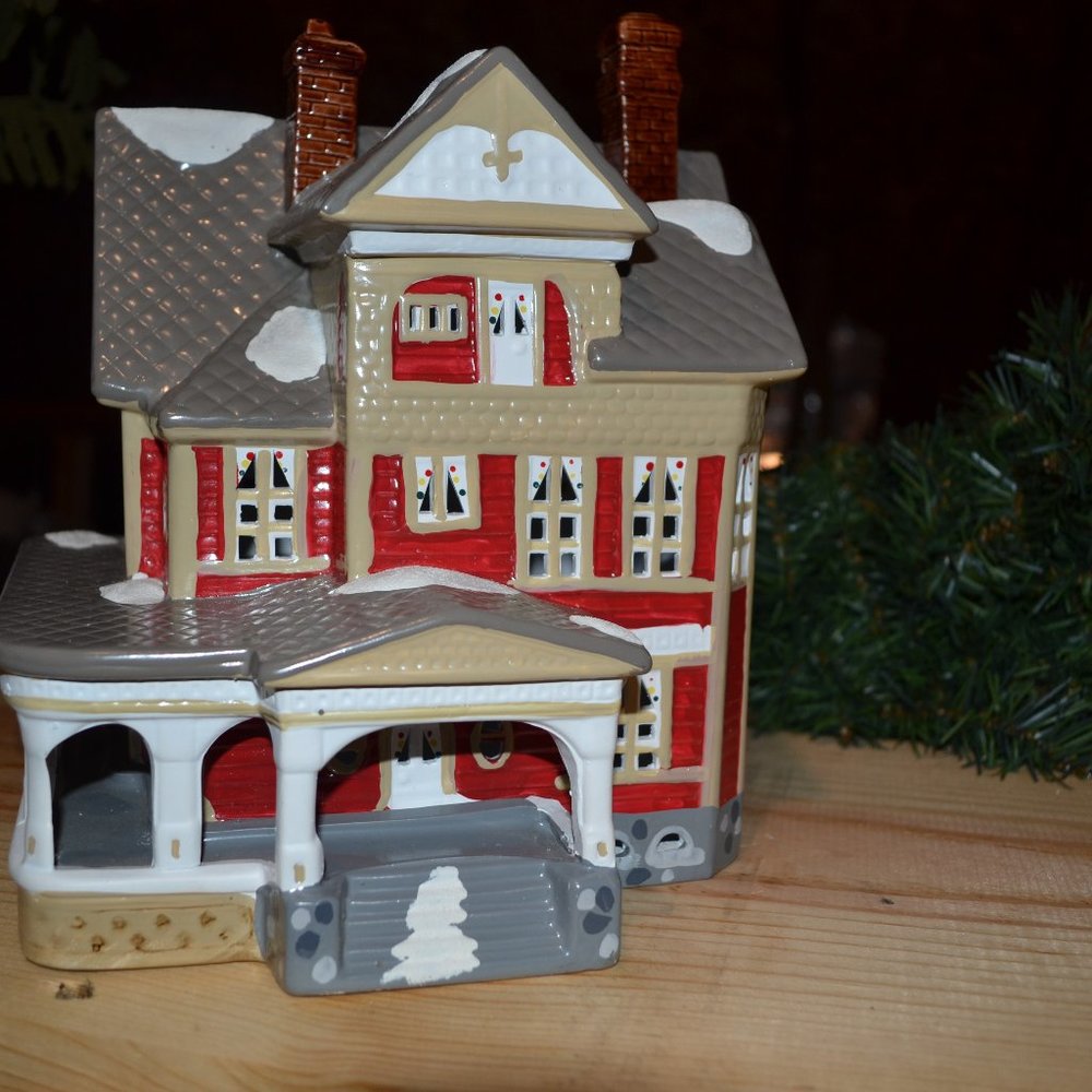 Department 56 Snow Village Kenwood House